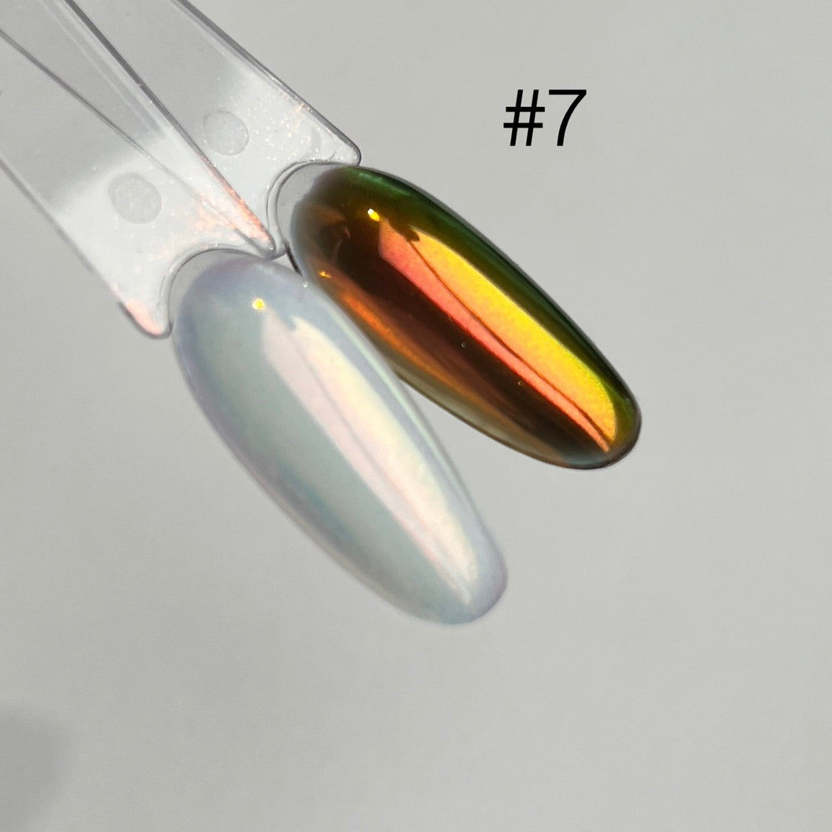 Danny Mirror Powder Rub 07