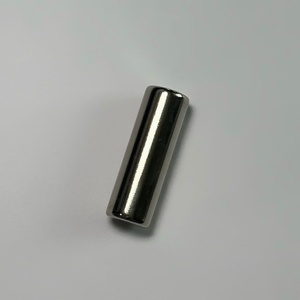 Saga Cylinder Magnet