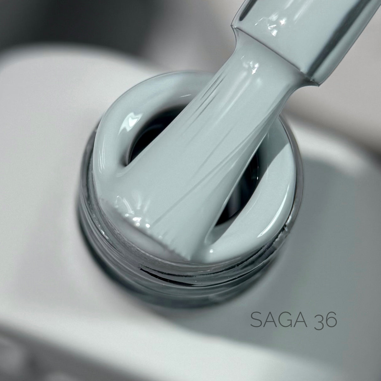 Saga Gel Polish Colorist 36, 10 ml