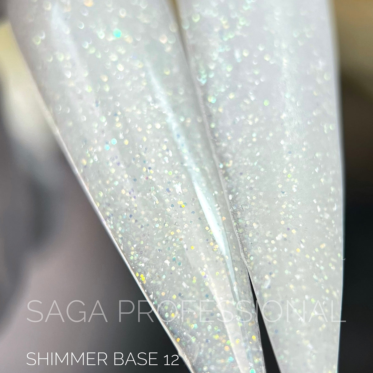 Saga Shimmer Base 12, 15 ml