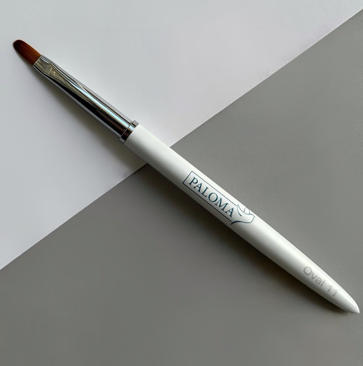 Paloma Brush Oval 11 mm