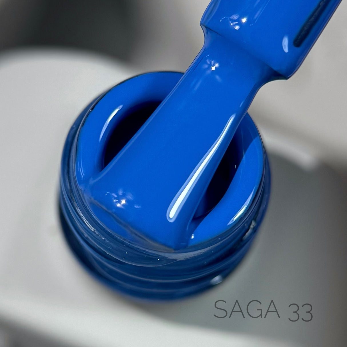 Saga Gel Polish Colorist 33, 10 ml