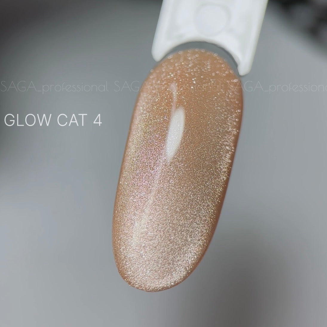 Saga Gel Polish Glow Cat 04, 10 ml
