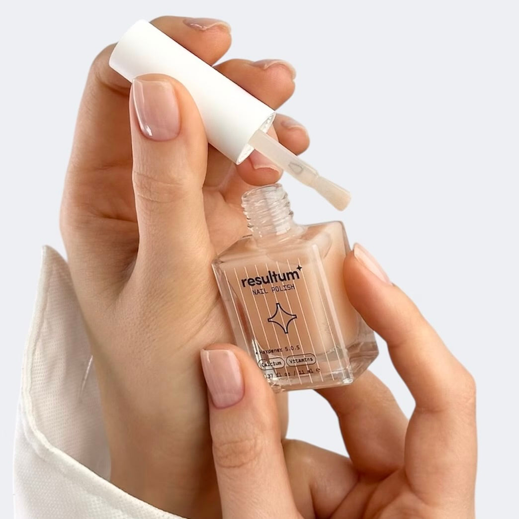 Resultum Nail Polish Hardener S.O.S. + Calcium & Vitamins, 11 ml (beige)