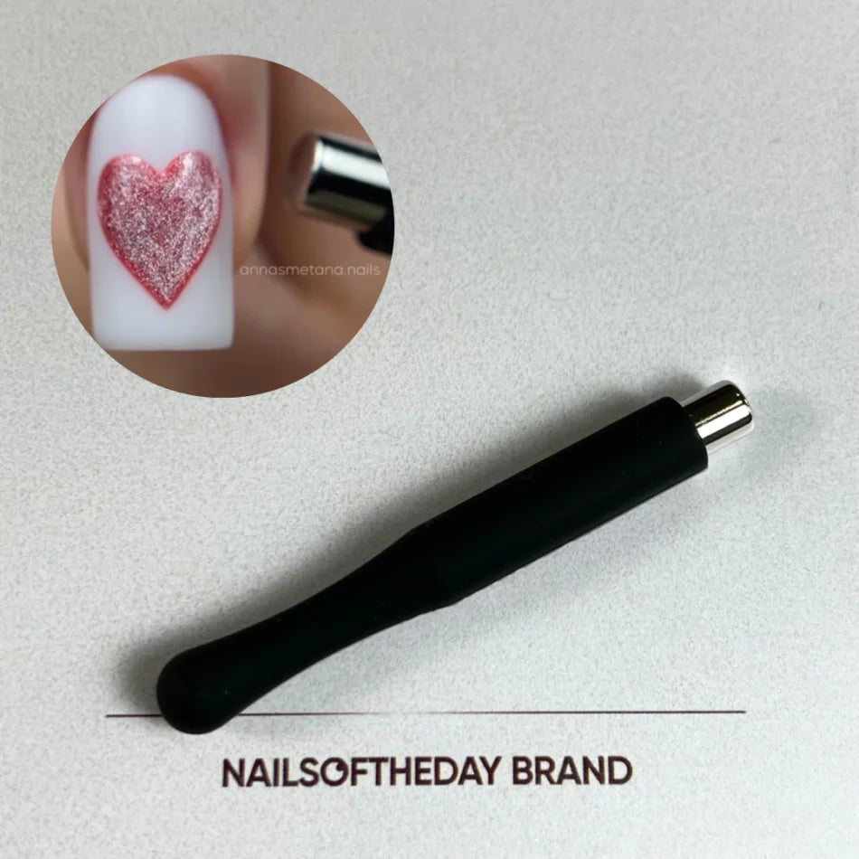 Nails Of The Day Magnet Cat Eye